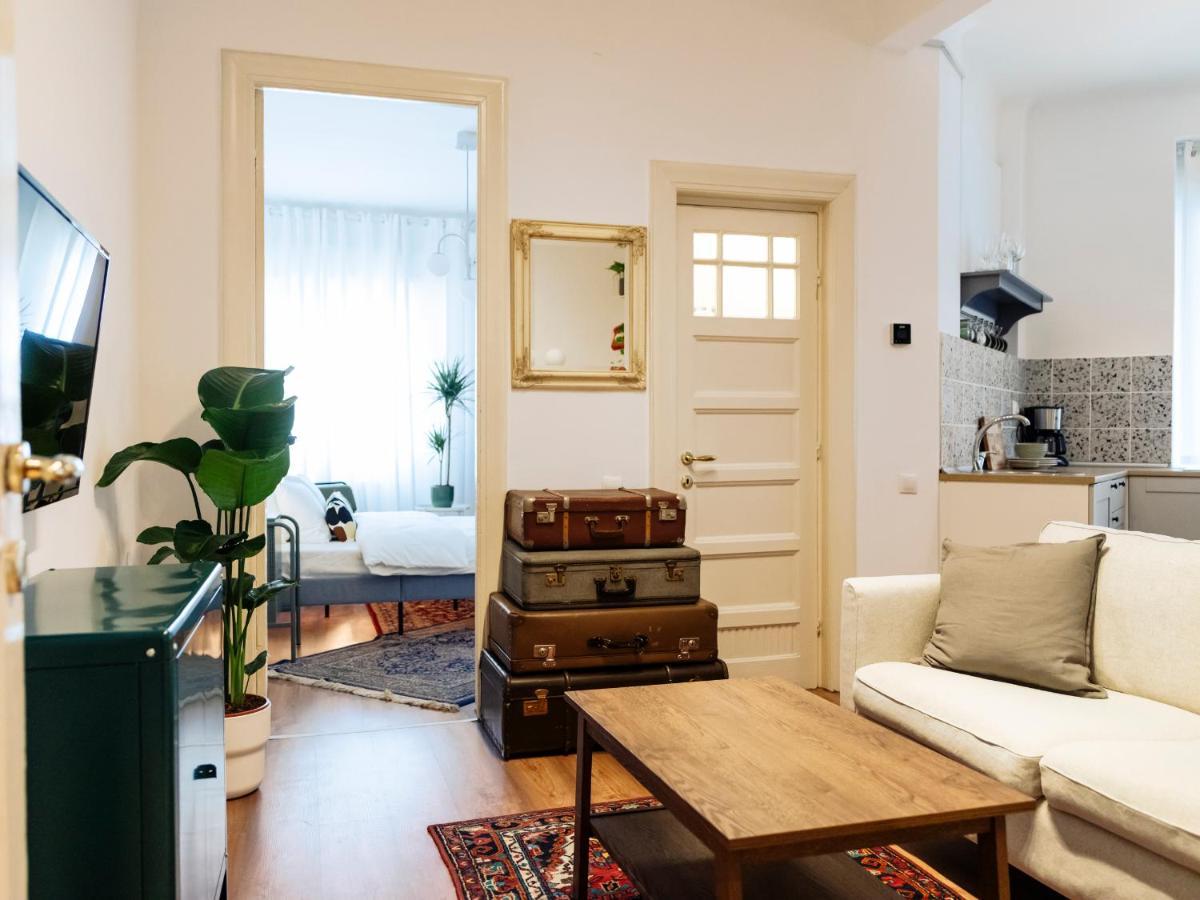 Lovely Vintage Double Studio In City Center 布加勒斯特 外观 照片
