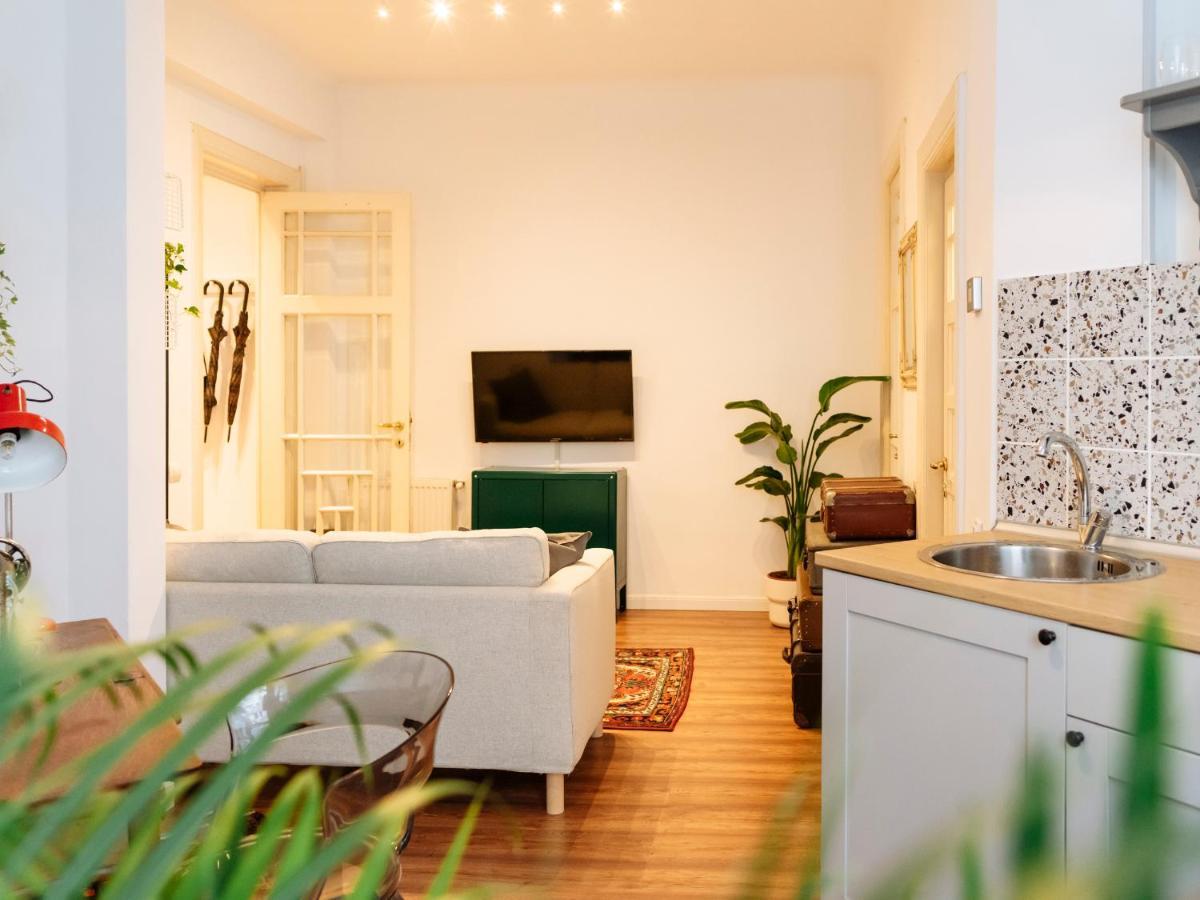 Lovely Vintage Double Studio In City Center 布加勒斯特 外观 照片